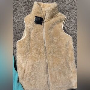 Brand new Sherpa vest - women's size small